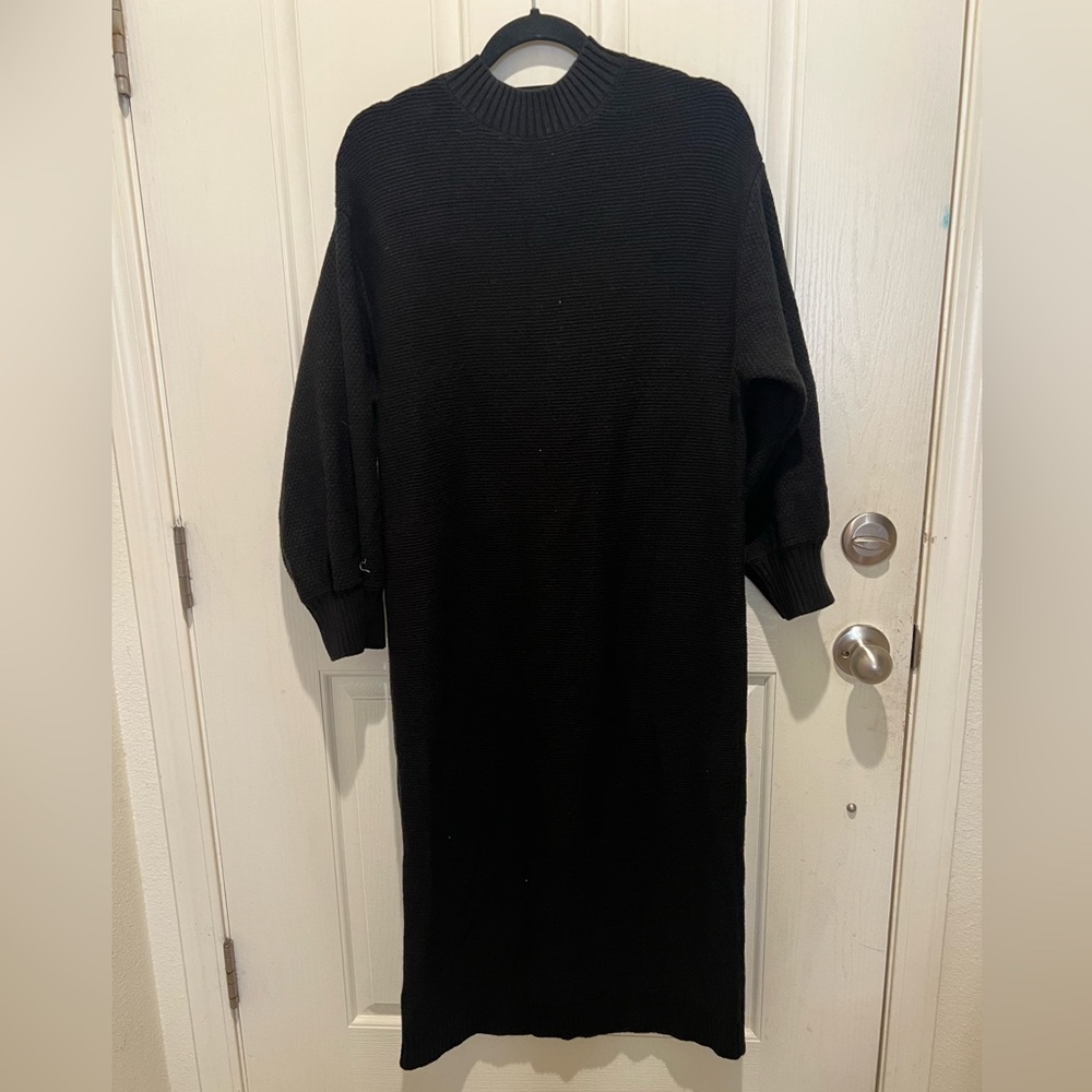 LOWRYS FARM‎ SWEATER DRESS
